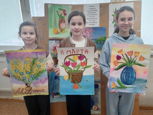 В  Быковской детской школе искусств открылась весенняя выставка