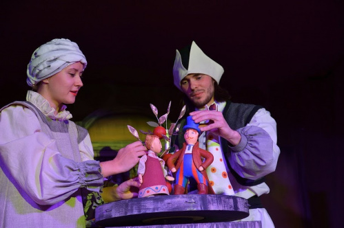 В Волгоградском театре кукол рассказывают «сказки старых ремёсел»