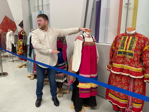 В Волгограде состоялась выставка народного женского костюма