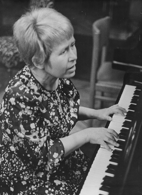 В Музее Машкова готовят выставку к юбилею Александры Пахмутовой