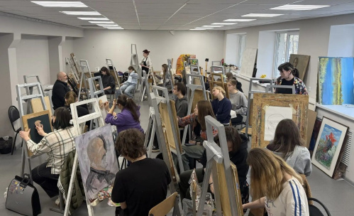 Волгоградские студенты приняли участие во всероссийской акции «Портрет Героя»