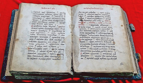 В Волгоградском краеведческом музее представили православную литературу