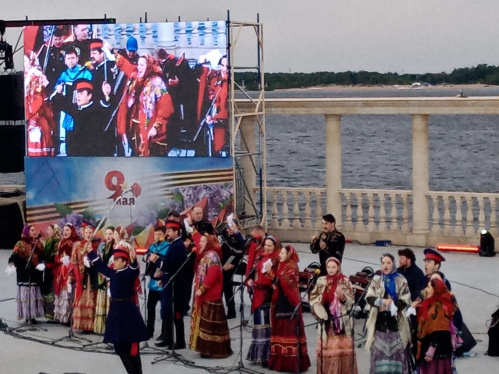 В Волгограде состоялся масштабный концерт «Играй, гармонь победная!»