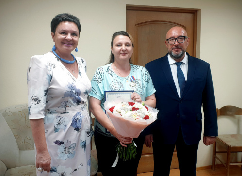 Директор главной детской библиотеки региона получила благодарность Минкультуры РФ