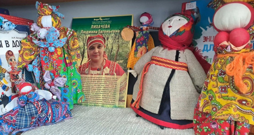 На выставке народного творчества в Горьковке можно узнать историю русской куклы