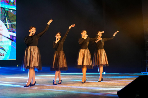 Юбилей Красноармейского района порадовал волгоградцев песнями и танцами