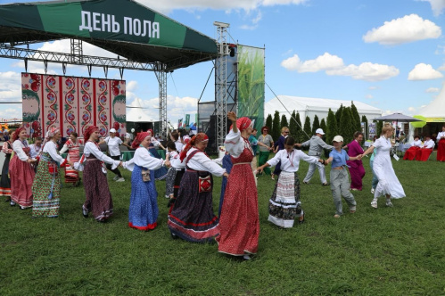 «Волгоградское подворье» превратило аграрную выставку в этнокультурный фестиваль «Волгоградское подворье» превратило аграрную выставку в этнокультурный фестиваль