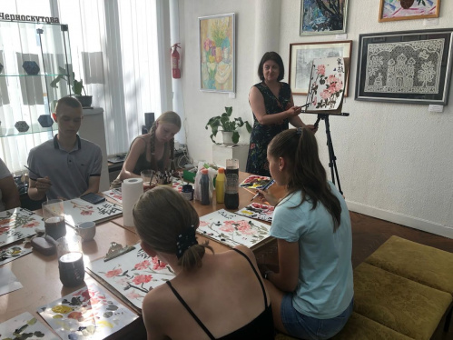 Почти 19 тысяч молодых жителей Волжского пользуются «Пушкинской картой»