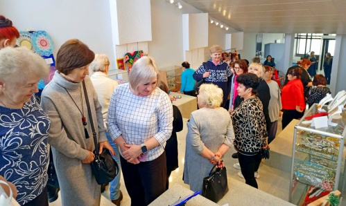 В Николаевском районе открылась выставка мастеров декоративно-прикладного искусства