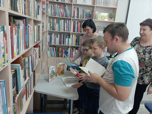 В Камышинской модельной библиотеке проводят мероприятия для всей семьи