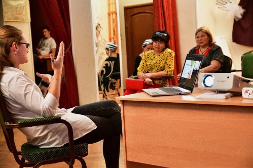 В Волгоградском театре кукол развивают программу поддержки школьных театров