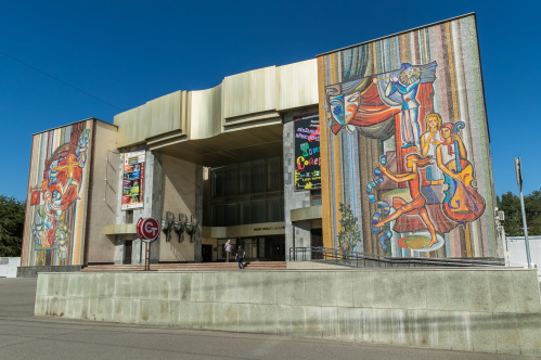В Волгограде заключен контракт на ремонт Театра юного зрителя 