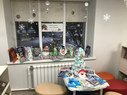 В Октябрьской модельной библиотеке организовали творческую мастерскую