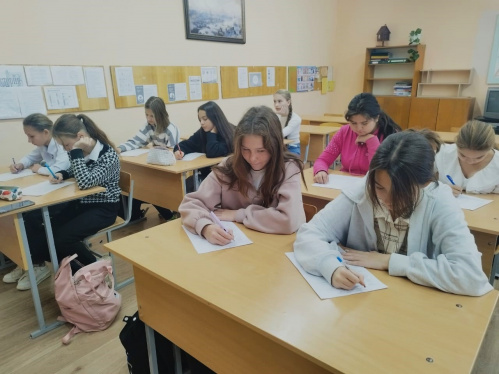 Школьники Волгоградской области приняли участие в областной олимпиаде «Кот Ученый»