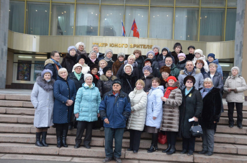 Волгоградские ветераны поблагодарили ТЮЗ за сохранение исторической памяти