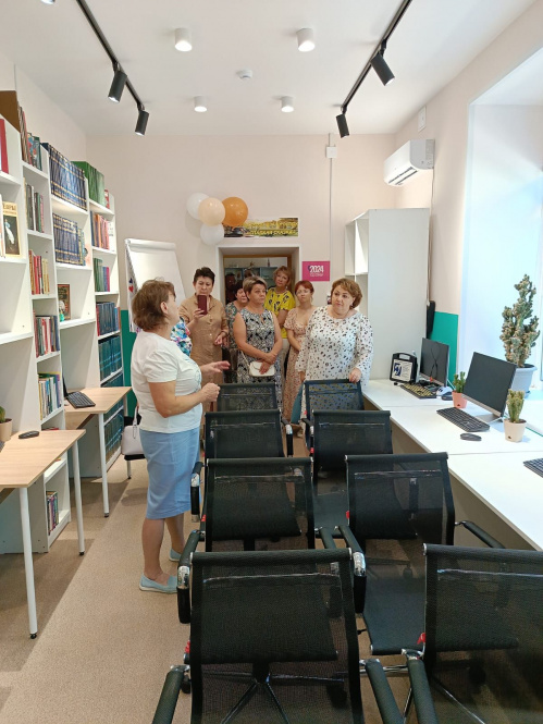 Специалисты Быковской модельной библиотеки поделились опытом с коллегами