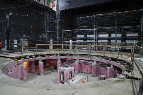 «Новогодняя ёлка должна проходить в обновлённом здании»: поставлены новые задачи по реконструкции ТЮЗа