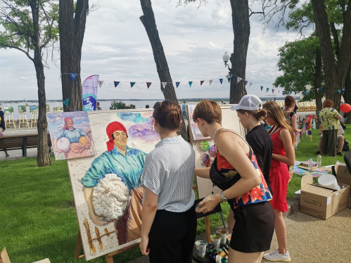 На фестивале #ТриЧетыре Музей Машкова представит программу о современном искусстве