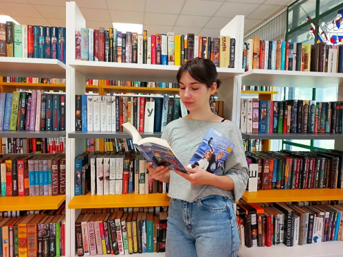 Библиотека для молодежи вновь становится привлекательной для читателей 