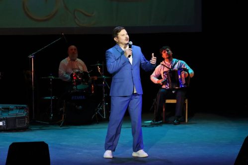 Волгоградцы смогут послушать и спеть «Знакомые песни о главном»