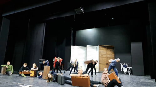 В Камышинском драмтеатре в работе над премьерой принимает участие московский хореограф