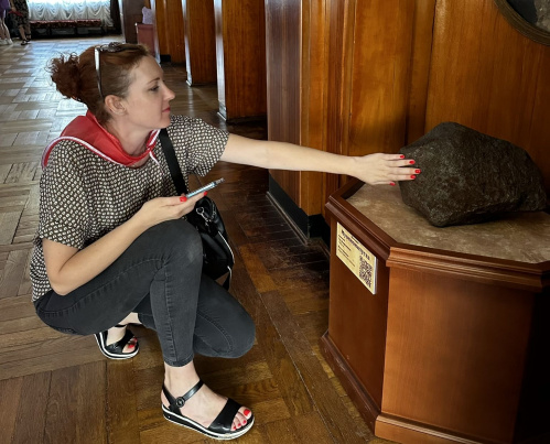 В Волгоградском планетарии открылась выставка метеоритов