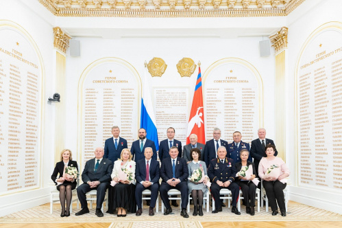 Борис Усик отмечен почётным знаком «Хранитель традиции»