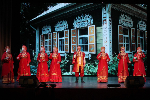 В Суровикино встретили культурную эстафету «Многонациональный регион»