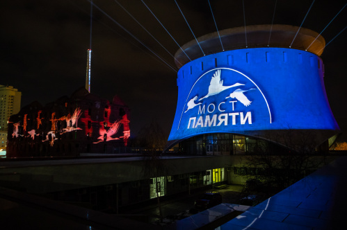 Жители и гости города-героя Волгограда стали зрителями масштабного  проекта «Мост Памяти»