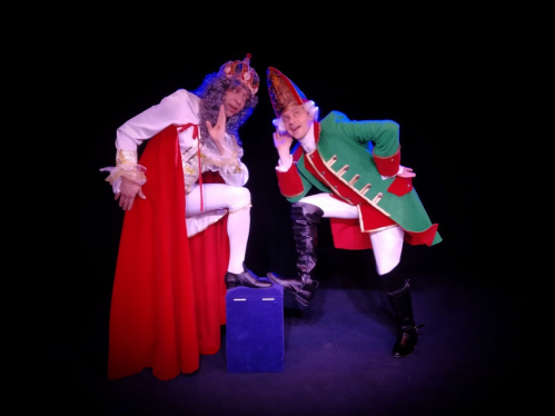 В Камышинском драмтеатре поставили новогодний мюзикл «Тайны стоптанных башмачков»