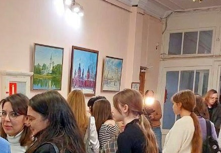 Во ВГИИКе открылась выставка современного натюрморта