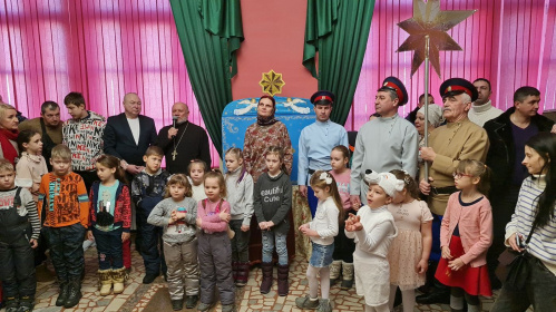 В Волгограде провели Рождественскую казачью ёлку