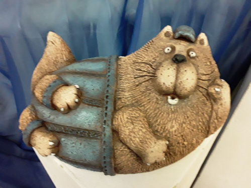 В Волжском открылась выставка уникальной керамики