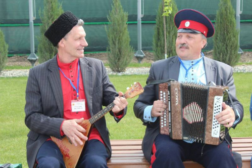  В Кумылженском районе ждут гармонистов на большой фестиваль