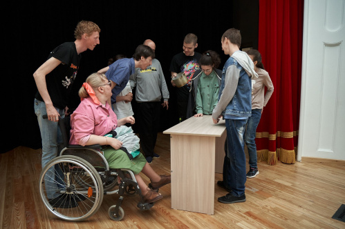 На новой сцене Волгоградского театра кукол покажут вторую инклюзивную постановку