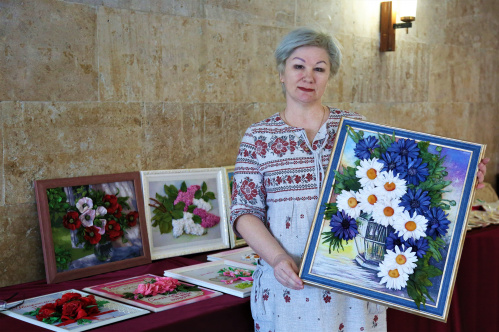 Мастера из Дубовки познакомили волгоградцев с народным творчеством