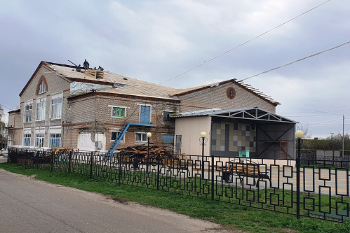 В Урюпинском районе приступили к ремонту дома культуры
