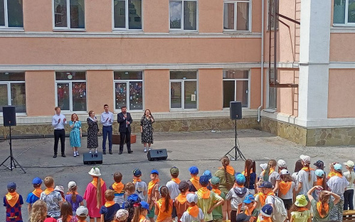 Солисты Волгоградской филармонии рассказали школьникам о войне в песнях и прозе 