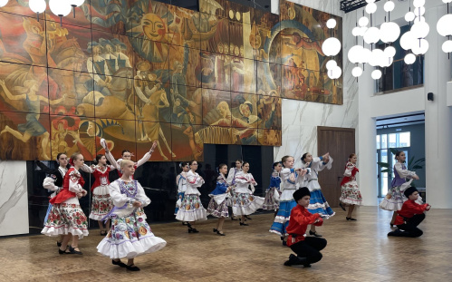 Юные артисты готовятся в Волгоградском ТЮЗе к участию в международном фестивале