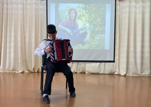 Ученики Быковской ДШИ представили свои таланты