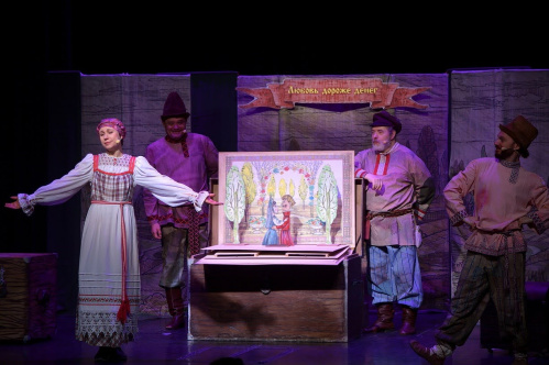 Волгоградский театр кукол продолжает повышать финансовую грамотность школьников