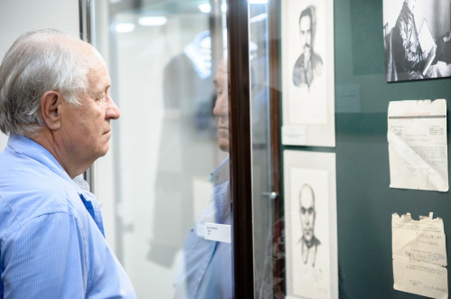 В Тамбове открылась выставка работ Файтеля Мулляра из собрания музея «Сталинградская битва»