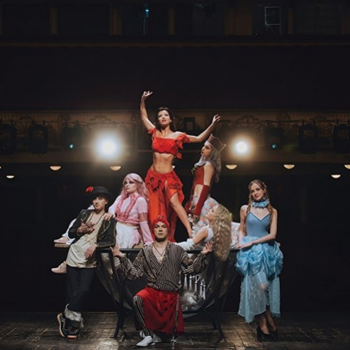 Песни из постановки НЭТа «Нотр-Дам» стали «мобильными»