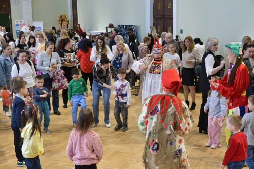В Волгоградском театре кукол стартовали «Большие семейные выходные»