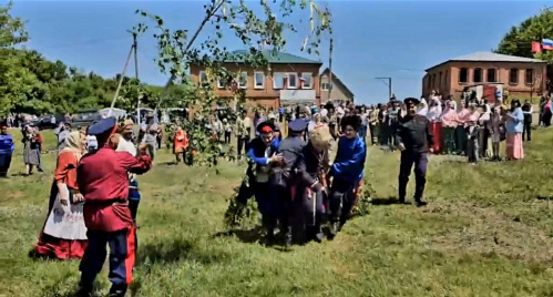 Фольклорно-этнографический праздник «Троица на Бузулуке» собрал гостей со всей области  