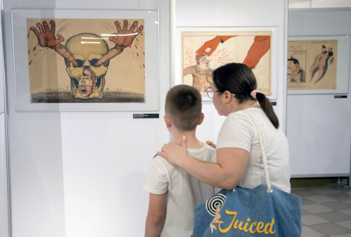 В музее «Память» открылась выставка военных плакатов