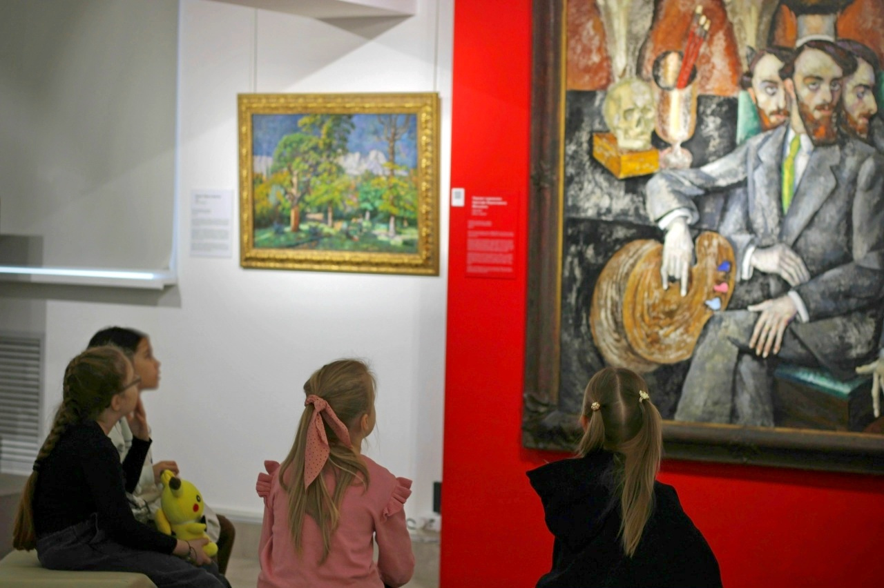 Ко Дню матери Музей Машкова проводит праздничную акцию «Мама, пойдём в музей!»