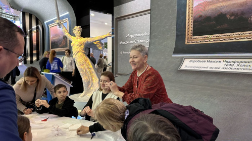 На стенде Волгоградской области на ВДНХ представили региональную культуру