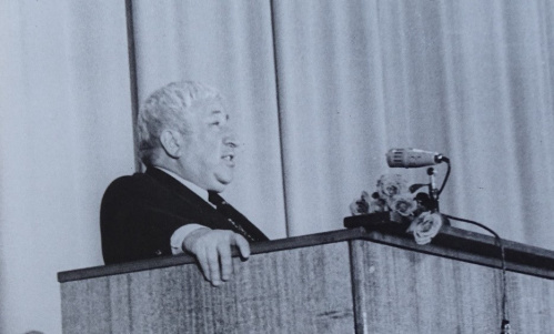 В Волгограде откроется выставка к юбилею Расула Гамзатова