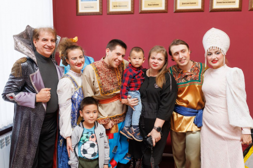 Казачий театр впервые выступил в Элисте